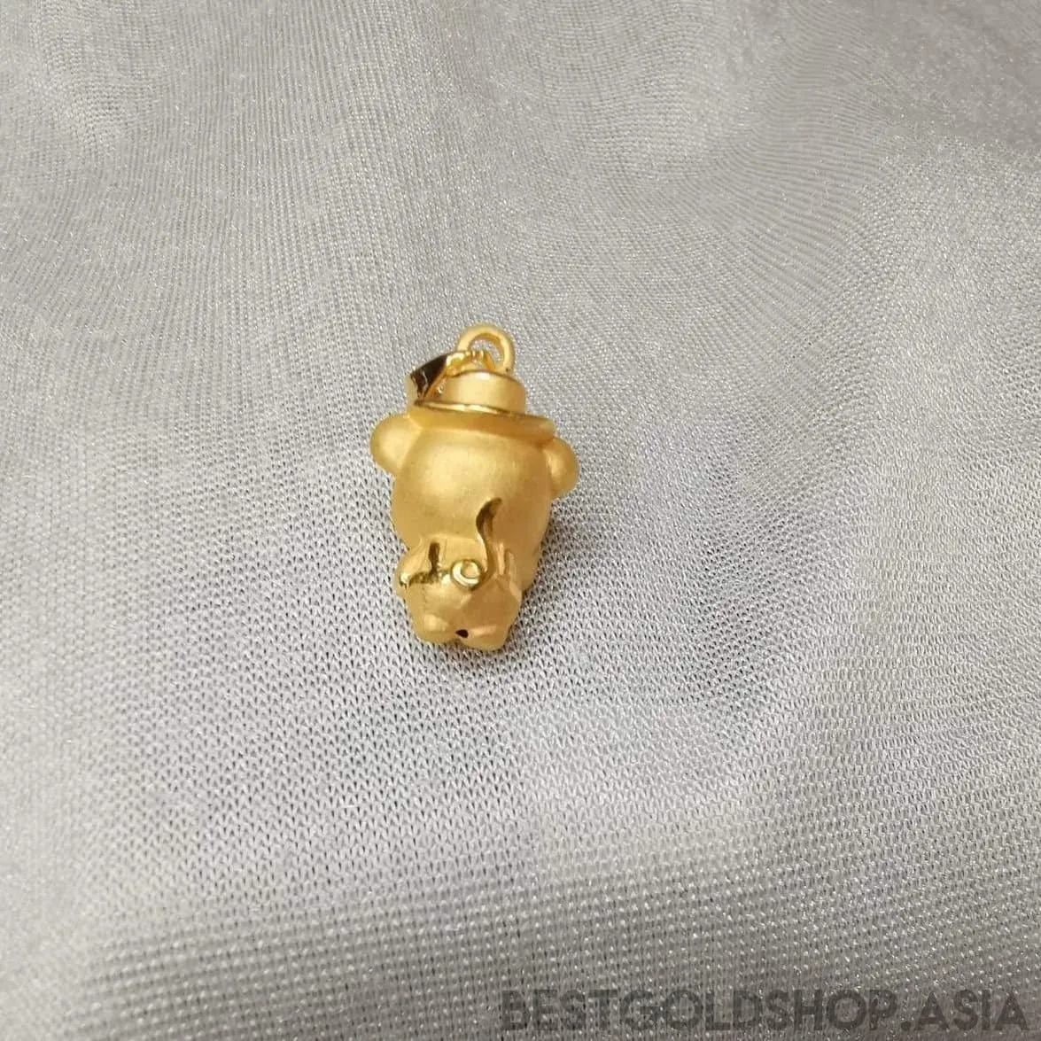 916 / 22k Gold zodiac pendant by Best Gold Shop