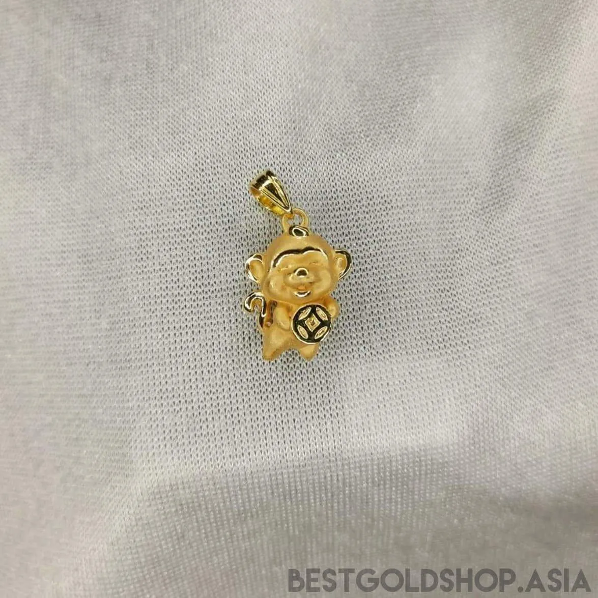 916 / 22k Gold zodiac pendant by Best Gold Shop