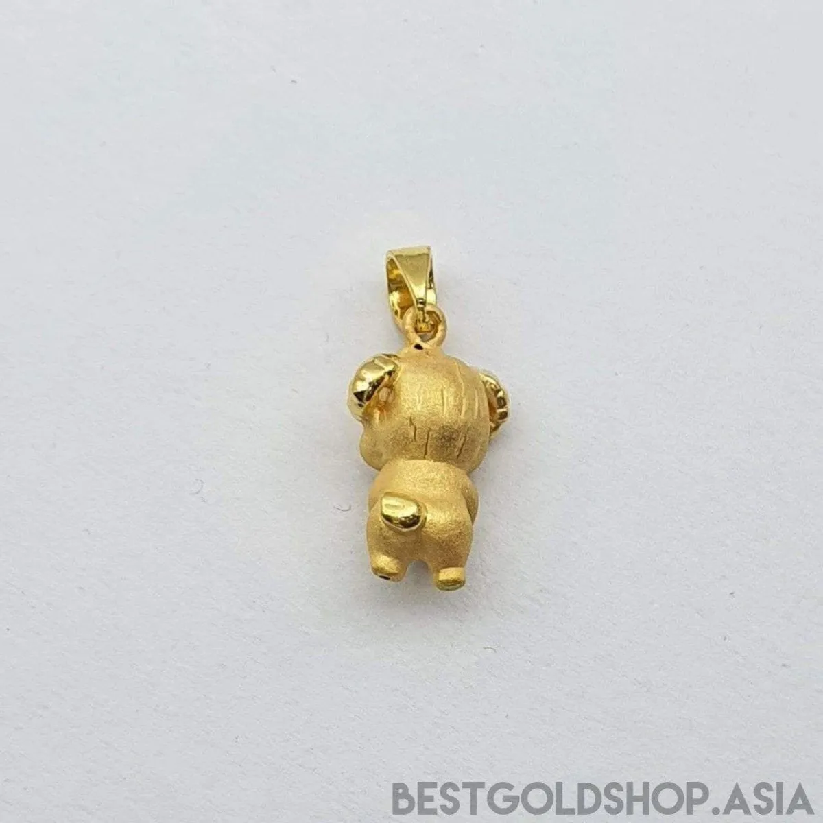 916 / 22k Gold zodiac pendant by Best Gold Shop