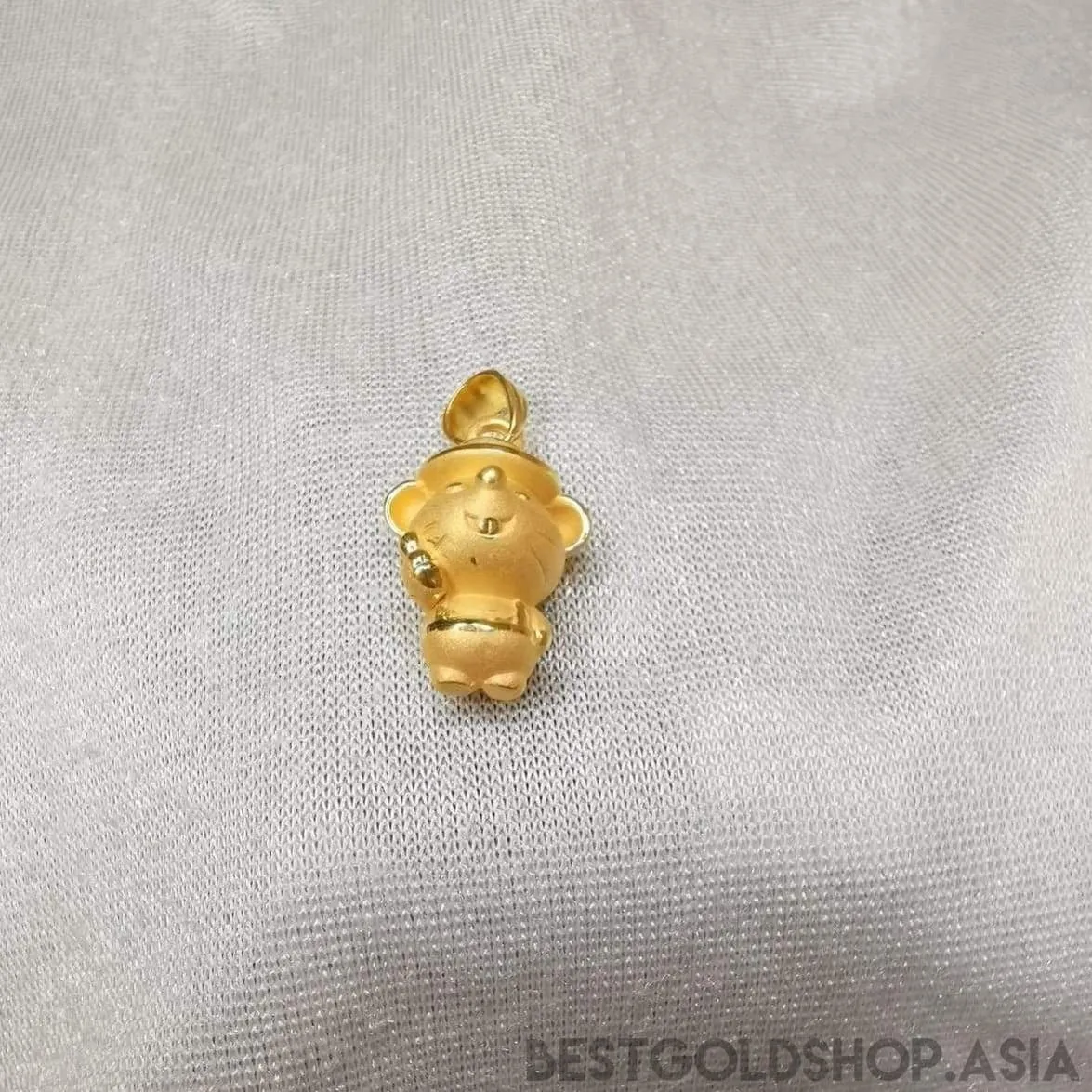 916 / 22k Gold zodiac pendant by Best Gold Shop