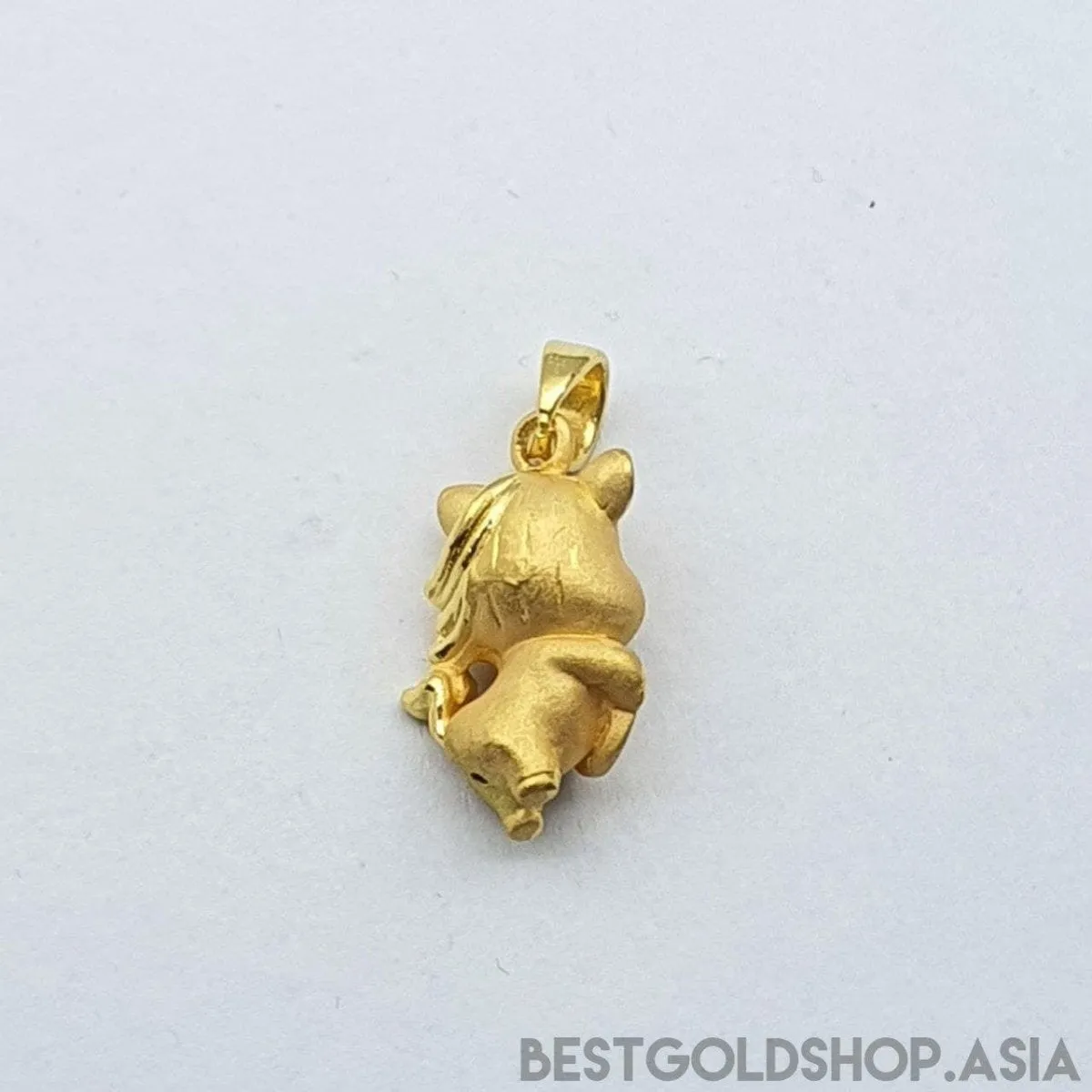 916 / 22k Gold zodiac pendant by Best Gold Shop