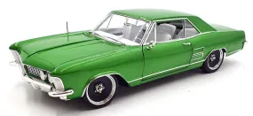 Acme 1/18 Scale Diecast A1806305 - 1964 Buick Riviera Custom Cruiser - Green