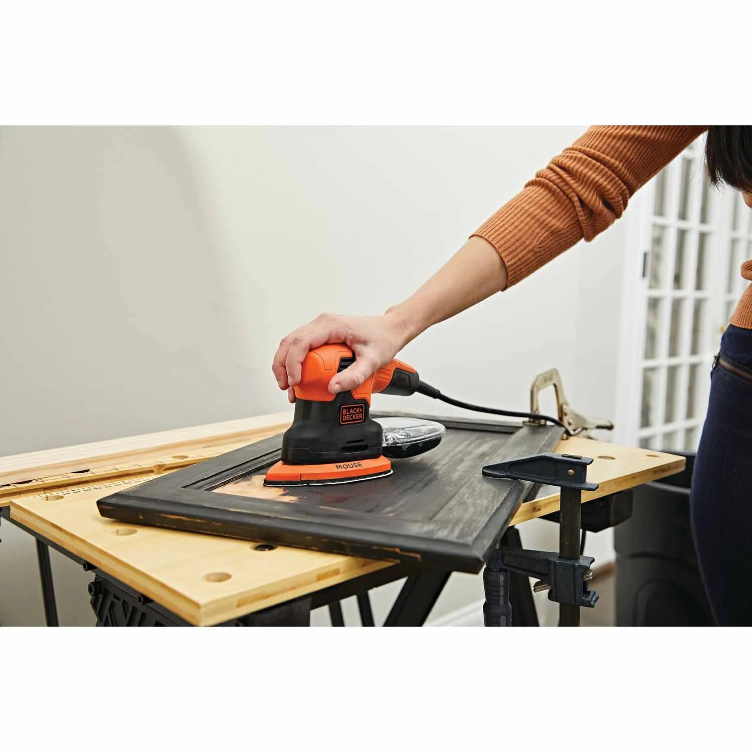 Black & Decker BDEMS200C 1.2A Mouse Sander