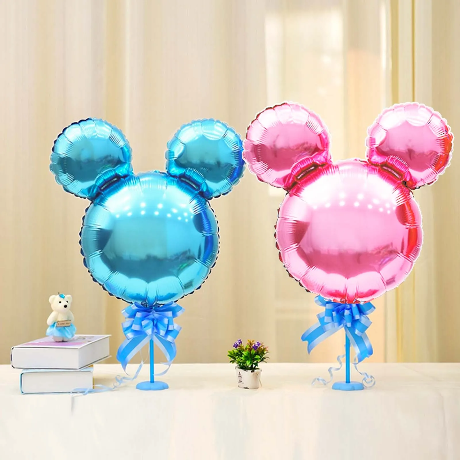 Light Blue Mickey Mouse Head Mylar Foil Balloon (24 Inches)