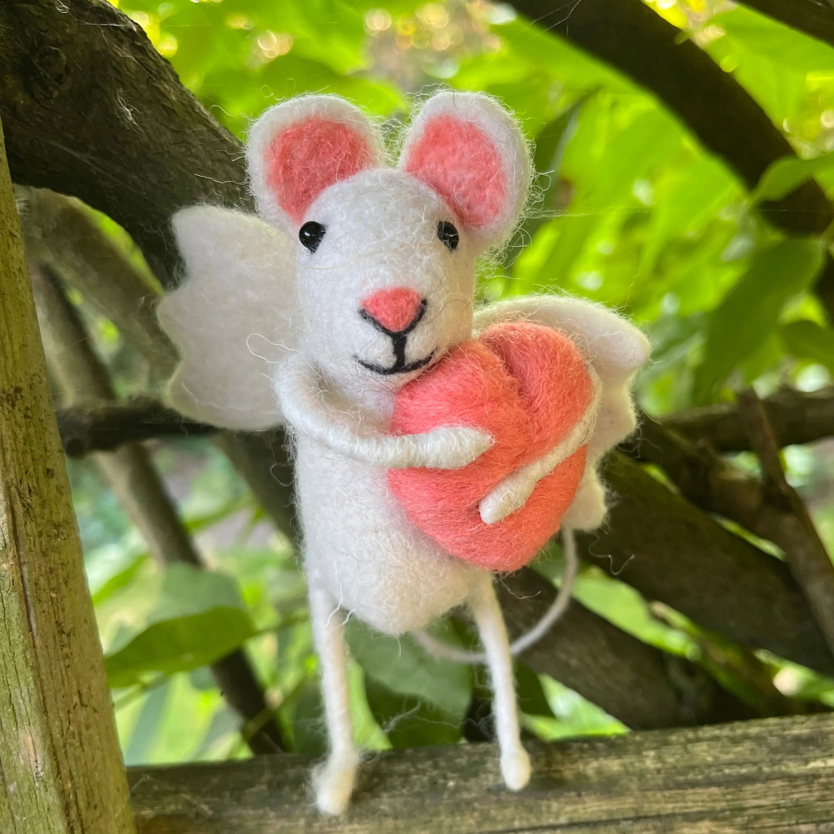 Sew Heart Felt needle felted Cupid mouse with love heart, Gift for Girlfriend, Boyfriend Gift, Engagement, Valentine Gift, Birthday Gift