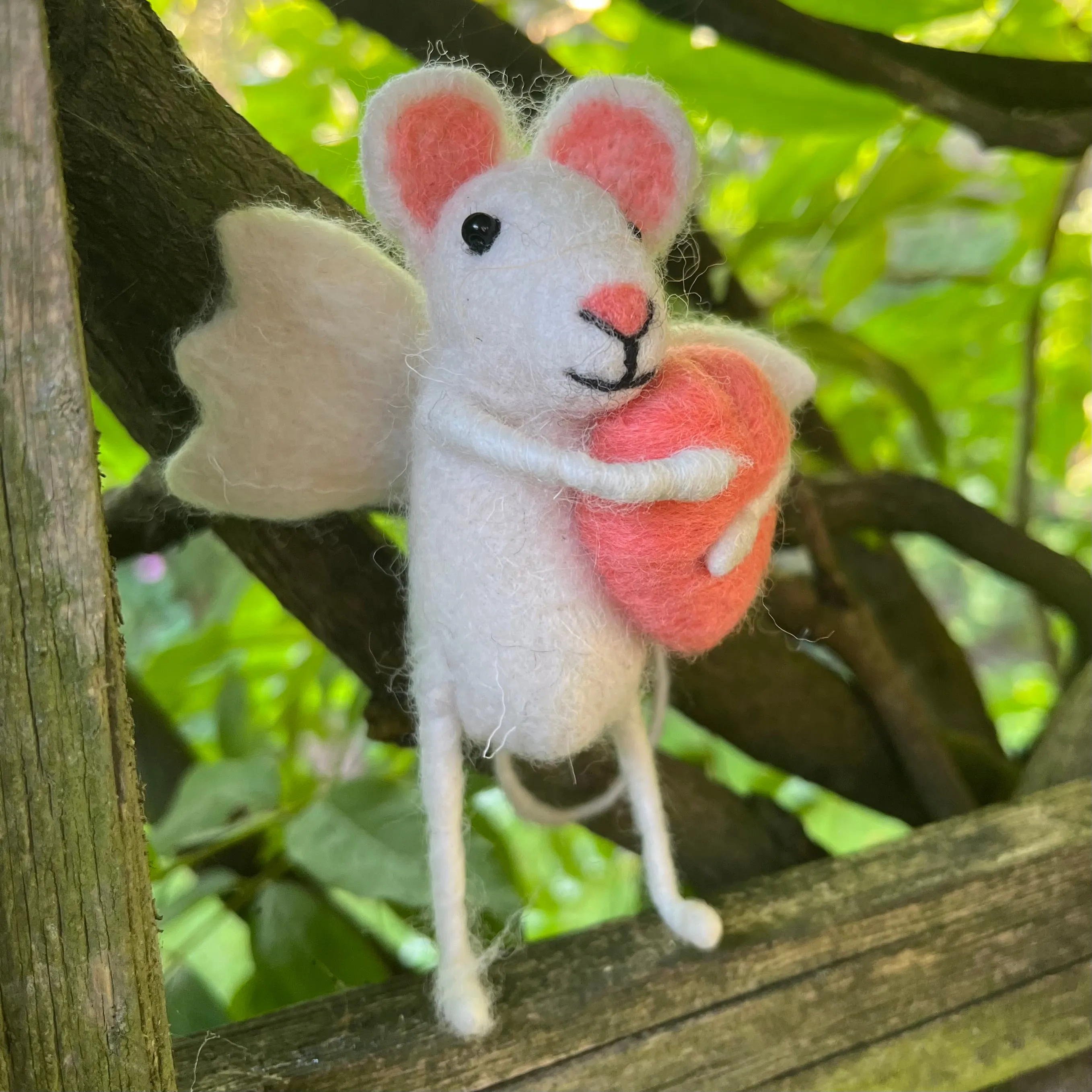 Sew Heart Felt needle felted Cupid mouse with love heart, Gift for Girlfriend, Boyfriend Gift, Engagement, Valentine Gift, Birthday Gift